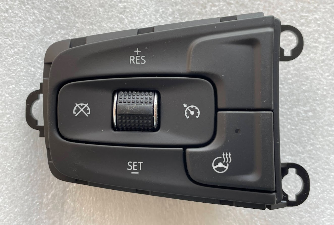 GM 2019+ steering wheel cruise switch w/ heat button NEW