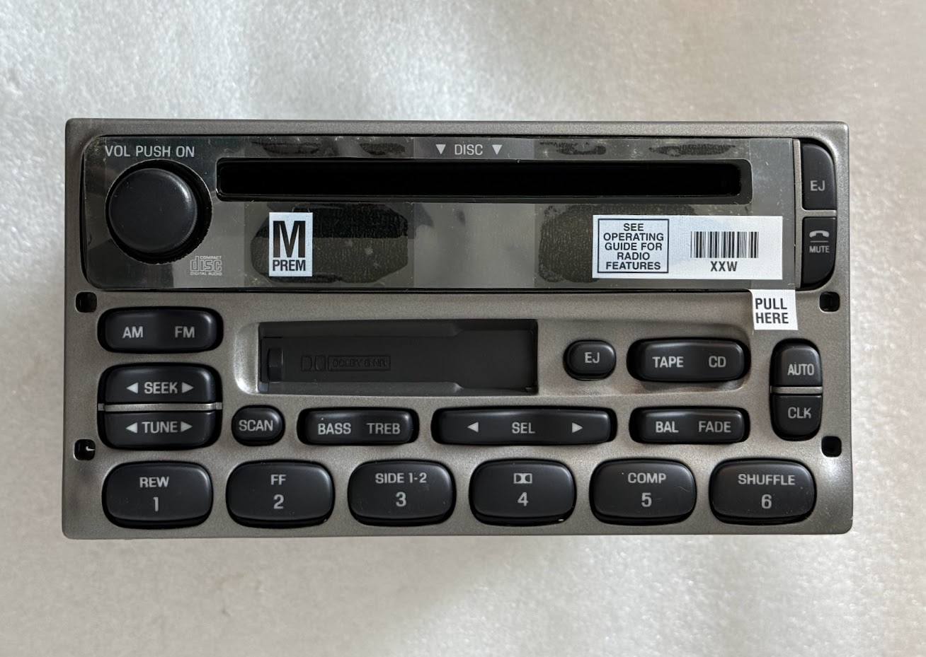 Explorer Sport Trac CD Cassette radio w/ CDC (tan) NEW