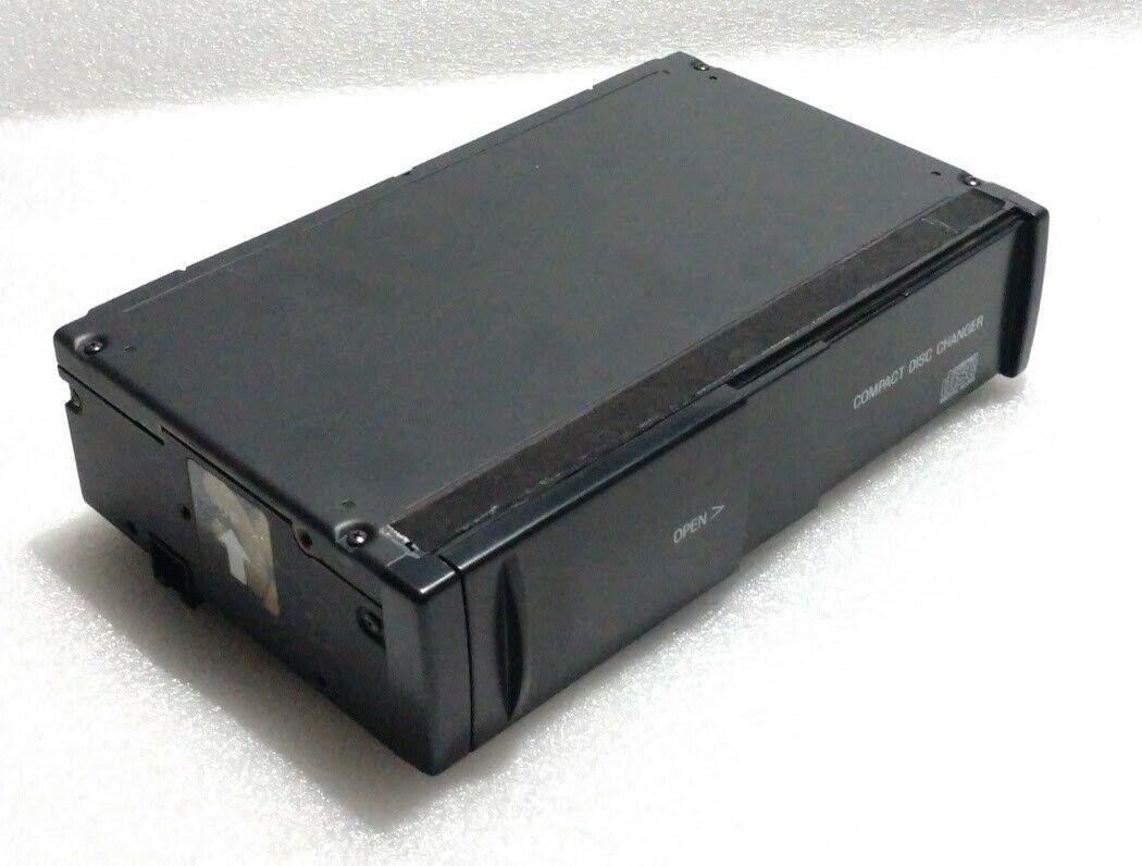 Ford Expedition 2000+ remote CD6 changer 1L3-A REMAN