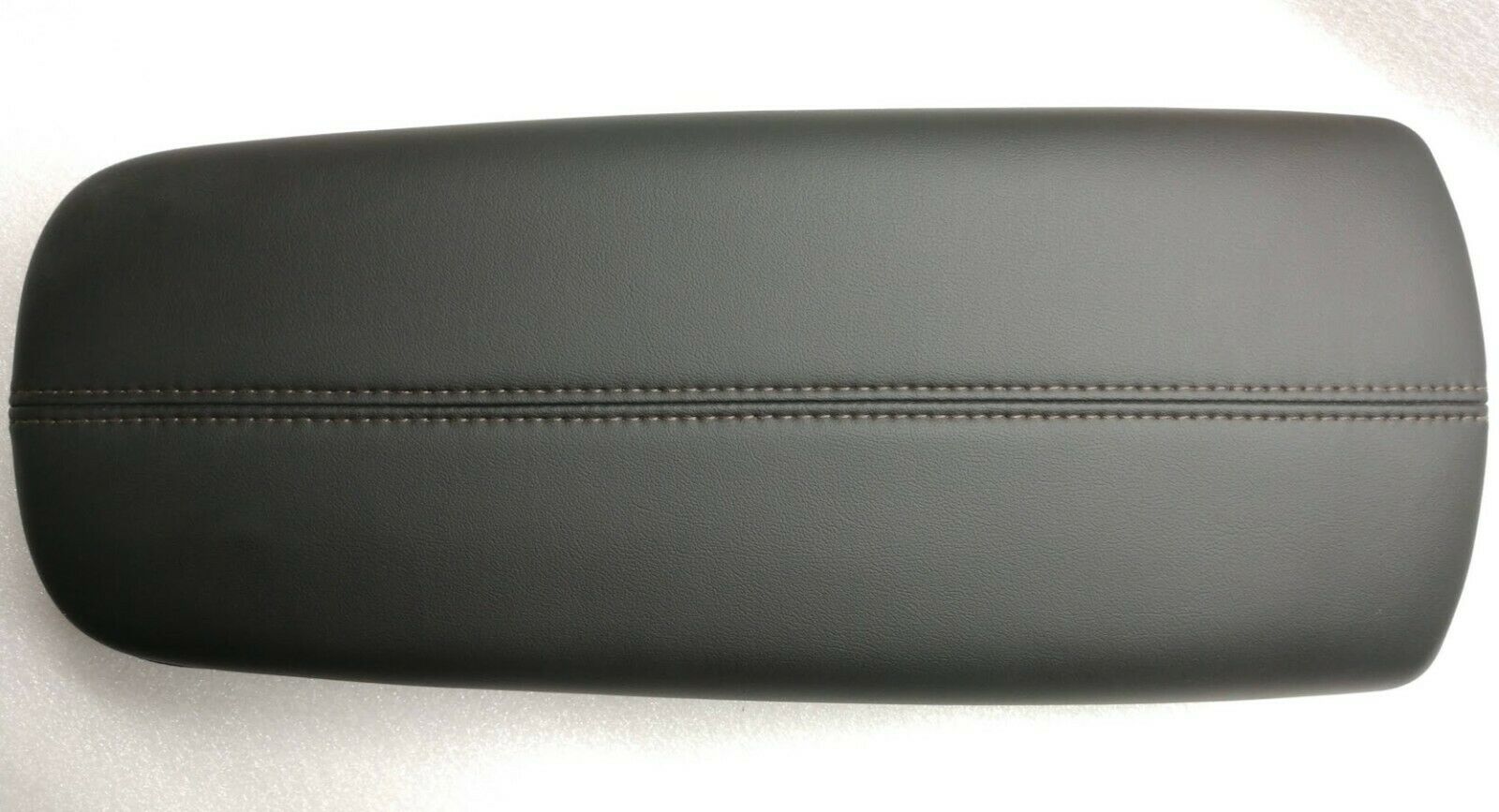 Cadillac XTS 2013+ center console lid jet black with tan NEW