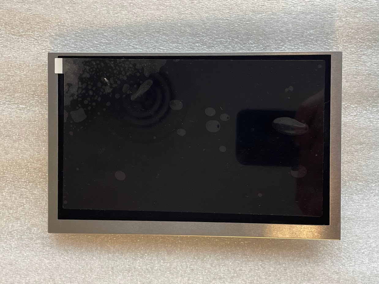 GM 2019+ 8 inch LCD radio touch-screen w/o bezel Blem