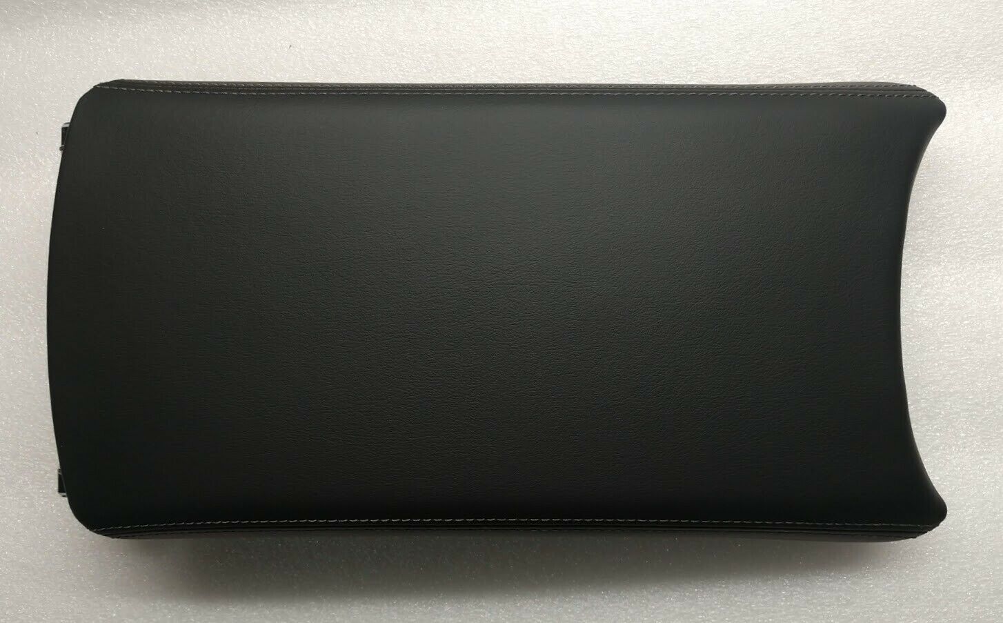 Buick LaCrosse 2018+ console leather lid Jet Black NEW